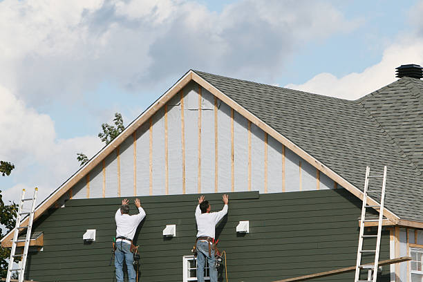 Professional Siding Installation technician working in Decatur, IN